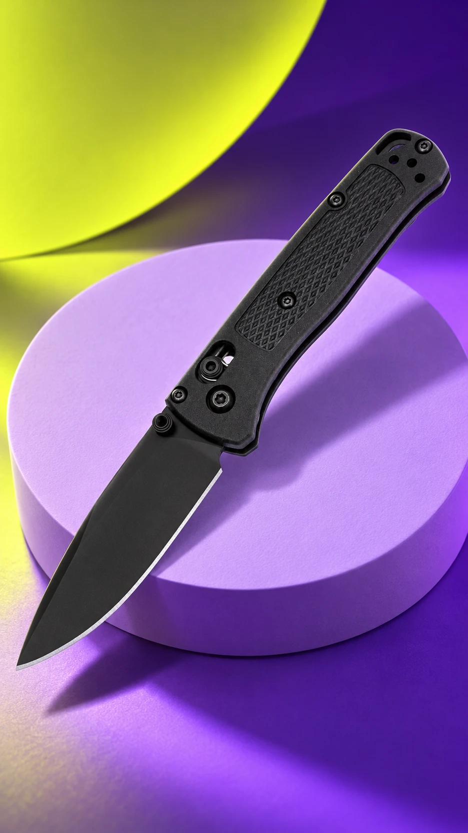 Benchmade Mini Bugout: выигрыш прежде всего в габаритах