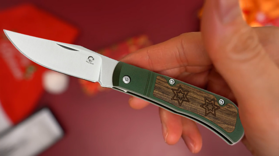 Kizer Trestle Christmas Collection