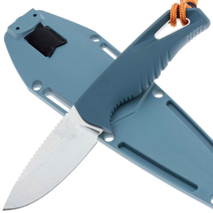 Нож Benchmade Intersect сталь MagnaCut рукоять Blue Santoprene (18050)