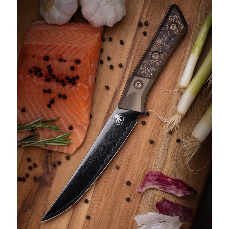 Нож кухонный Microtech 6.125" Boning Knife сталь San Mai Damascus M390 рукоять Bronze Ti/Livewire CF