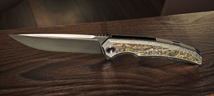 под прямыми рассветными лучами