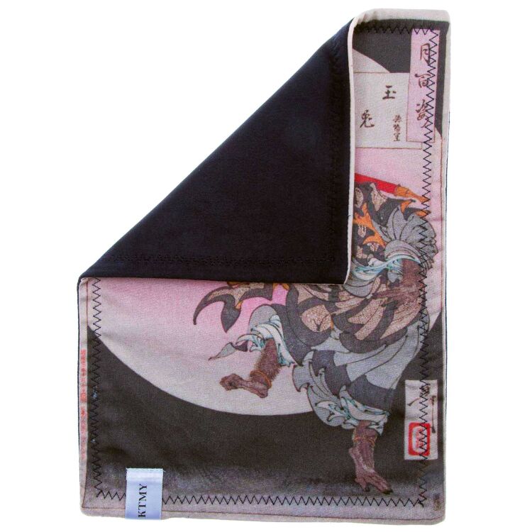 Хэнк (платок) Knife to meet You Yoshitoshi-MK 28,5*21см
